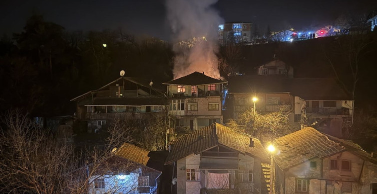 Karabük'te Müstakil Evde Yangın Çıktı