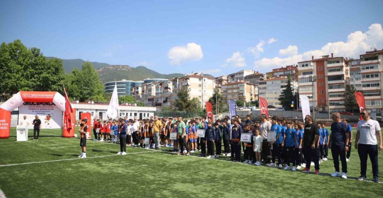 Karabük'te Okul Sporları Futbol Türkiye Birinciliği Başladı