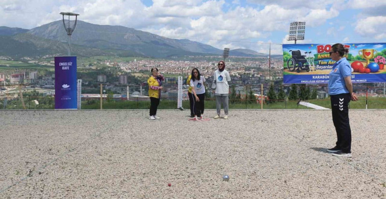Karabük'te Özel Çocuk Anneleri Bocce Etkinliği Düzenlendi