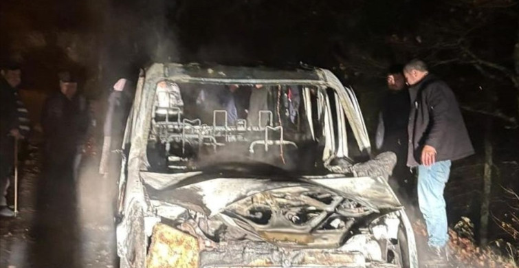 Karabük'te Seyir Halindeki Ticari Araç Yangını