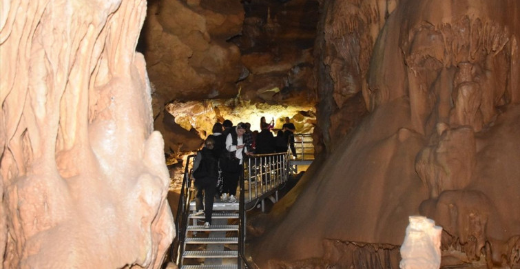 Karaca Mağarası'na Ziyaretçi Akını