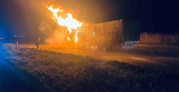 Karacabey'de Tır Yangını: Bursa Yolu Kapatıldı