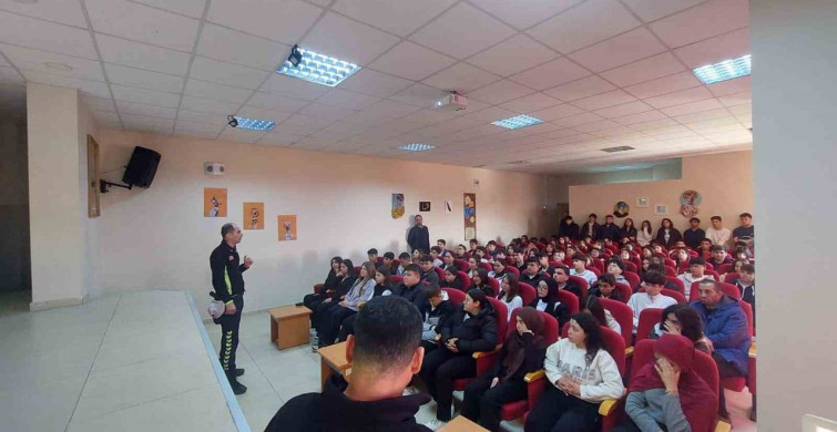 Karacasu'da Öğrencilere Polislik Mesleği Tanıtıldı