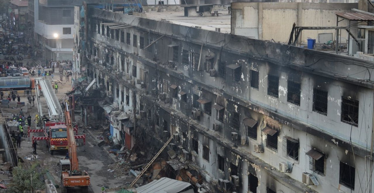 Karaçi’deki Yangın: Ölü Sayısı 31’e Yükseldi