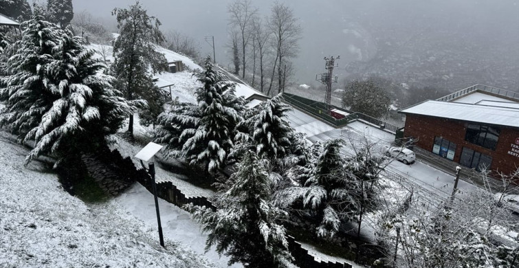 Karadeniz Bölgesinde Kar Yağışı Etkili Oluyor