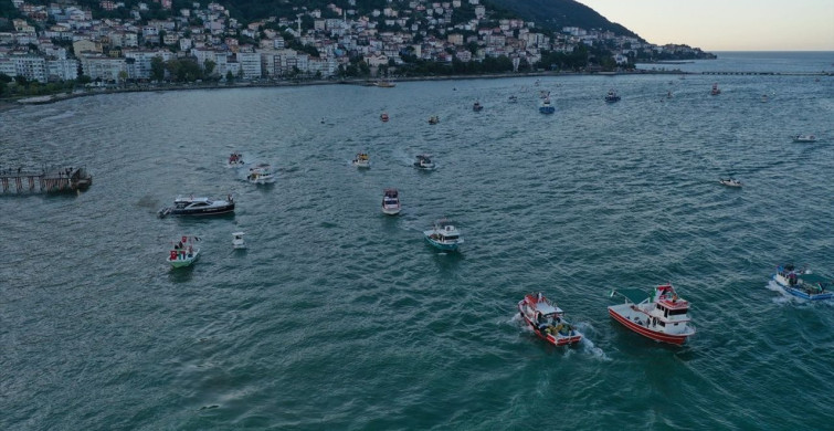 Karadeniz'den Filistin'e Destek: Denizciler 'Sumud Filosu' İçin Açıldı