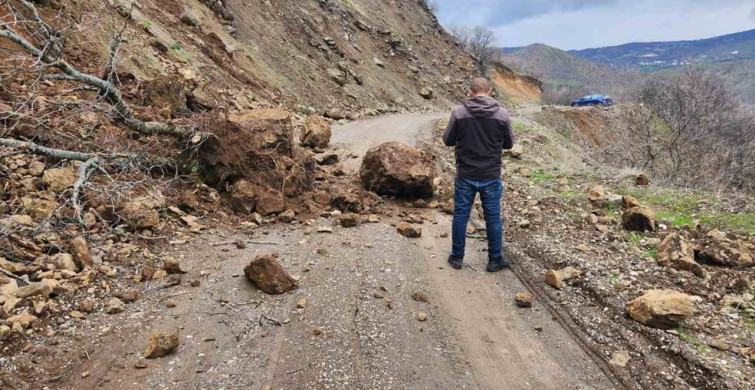 Karakoçan'da Toprak Kayması Olayı