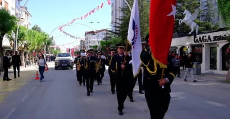 Karaman'da 749. Türk Dili Yürüyüşü Düzenlendi