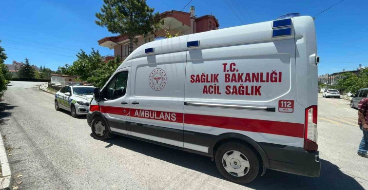Karaman'da ciple çarpışan motosikletli yaralandı