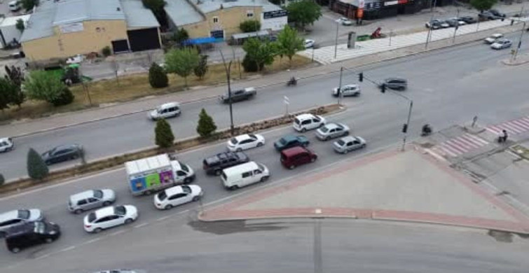 Karaman'da kimliğini unutan aday polis yardımıyla sınava yetişti