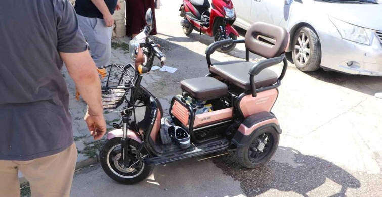 Karaman'da otomobil ile elektrikli bisiklet çarpıştı: 2 çocuk yaralandı