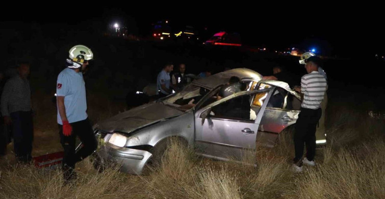 Karaman'da otomobil takla atarak şarampole uçtu: 3 yaralı