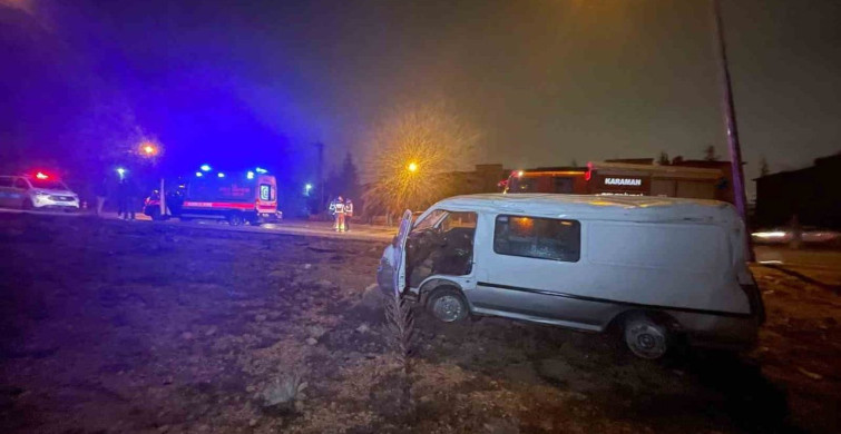 Karaman'da Panelvan Takla Attı, İki Kişi Kurtuldu