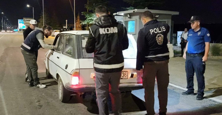 Karaman'da polis denetimlerinde 12 kişi tutuklandı