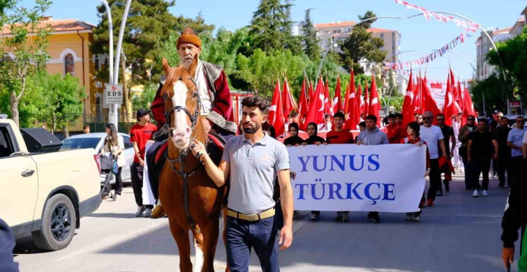 Karaman'da Türk Dili Yürüyüşü Coşkuyla Gerçekleştirildi