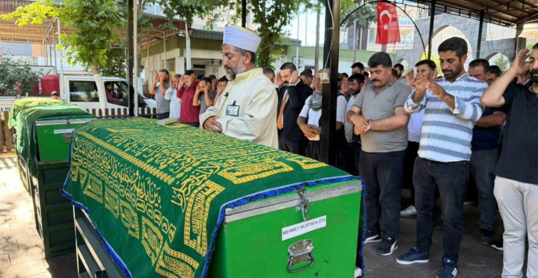 Karaman'daki kazada ölen 3 kardeş Siverek'te yan yana toprağa verildi