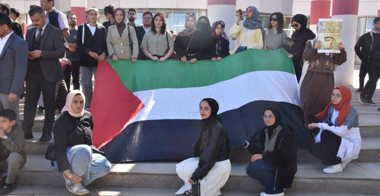Karamanoğlu Mehmetbey Üniversitesi'nde Filistin'e Destek Yürüyüşü