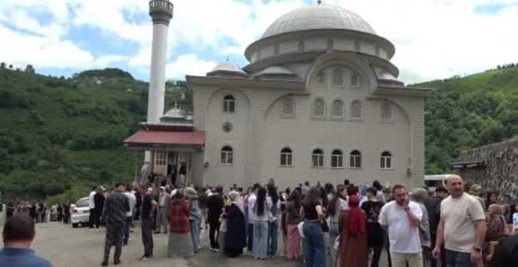 Karaoluk Mahallesi'nde Geleneksel Bayram Sevinci