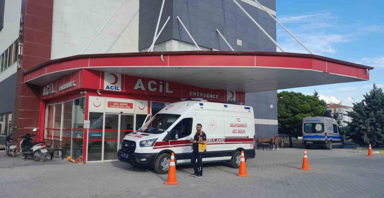 Karapınar'da kamyon ile minibüs çarpıştı: 4 yaralı