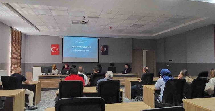 Karapınar'da vatandaşlara sağlıklı yaşam eğitimi verildi