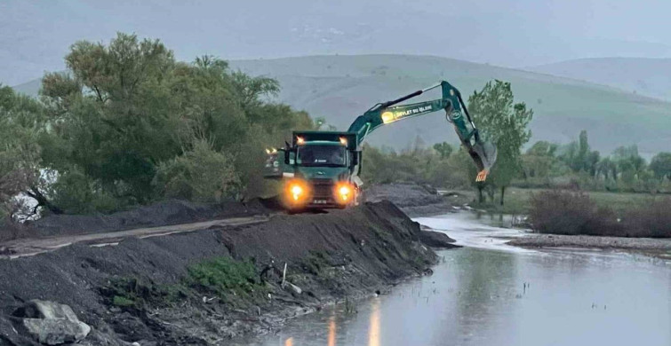 Karasu Nehri'nde Sedde Yükseltme Çalışmaları Devam Ediyor