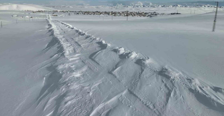 Karayazı'da Karla Mücadele Başarıyla Gerçekleşti