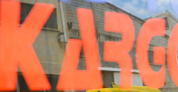 'Kargo Firmaları Tüketiciye Şeffaf Poşet Alternatifi Sunmalı' Önerisi