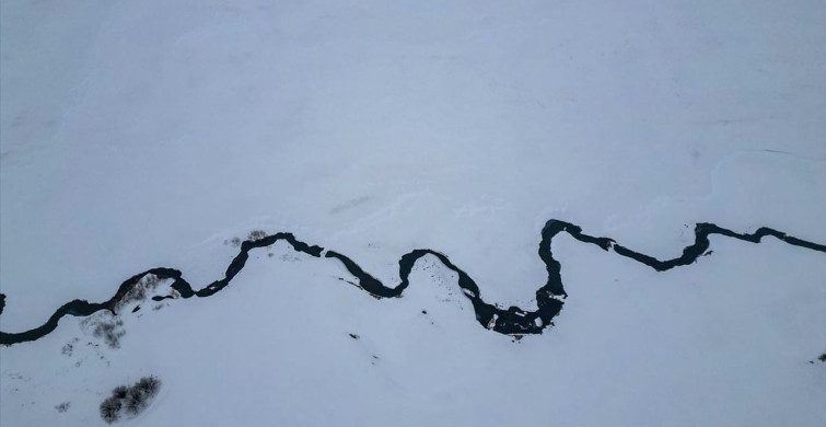 Karla Kaplı Menderesler: Erzurum'un Kış Güzelliği