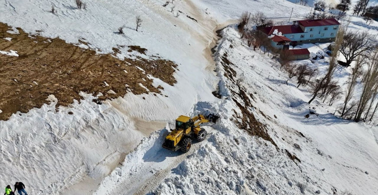 Karla Mücadele: Siirt, Batman, Şırnak, Bingöl ve Elazığ'da Ulaşım Sorunları