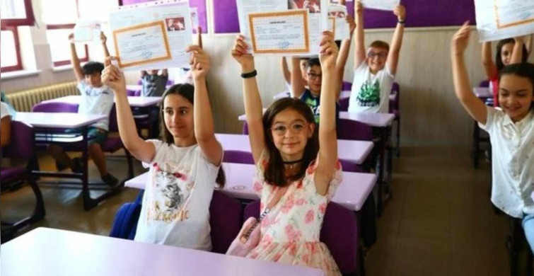 Karne günü okullarda kıyafet serbest mi? 17 Haziran Cuma okula formayla mı gidilecek?