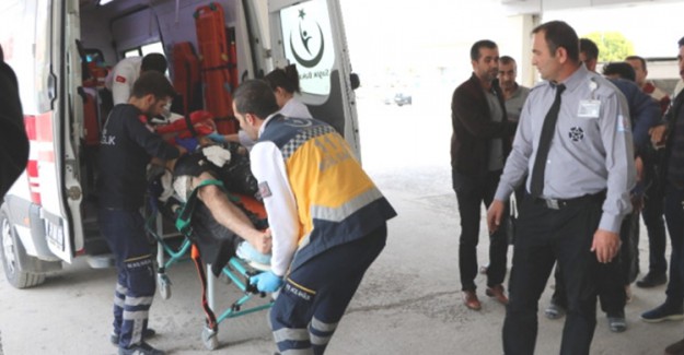 Karnında İnşaat Demiri ile Hastaneye Getirildi