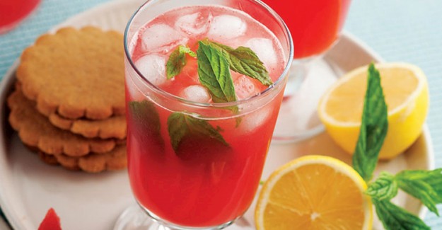 Karpuzlu Limonata Nasıl Yapılır? Karpuzlu Limonata Tarifi 