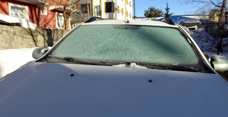 Kars ve Ardahan'da Kar Yağışı ve Soğuk Hava Etkili Oldu