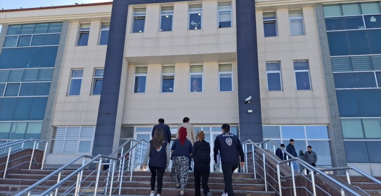 Kars'ta Dolandırıcılık Operasyonu: İki Kadın Gözaltında