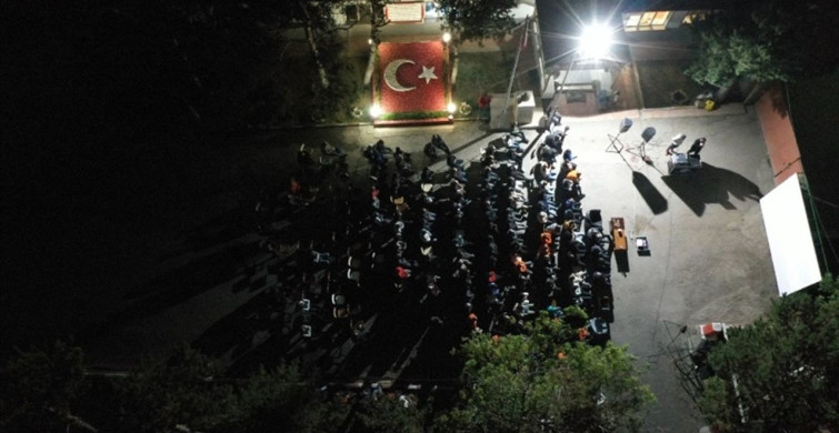 Kars'ta Hükümlüler Açık Hava Sinema Keyfi Yaşadı