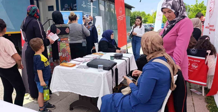 Kars’ta kadın girişimciliğine güçlü destek: Vali Polat eğitim tırını ziyaret etti