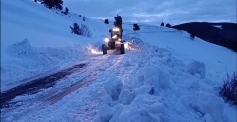 Kars'ta Kapalı Köy Yolları İçin Acil Çalışmalar Başlatıldı