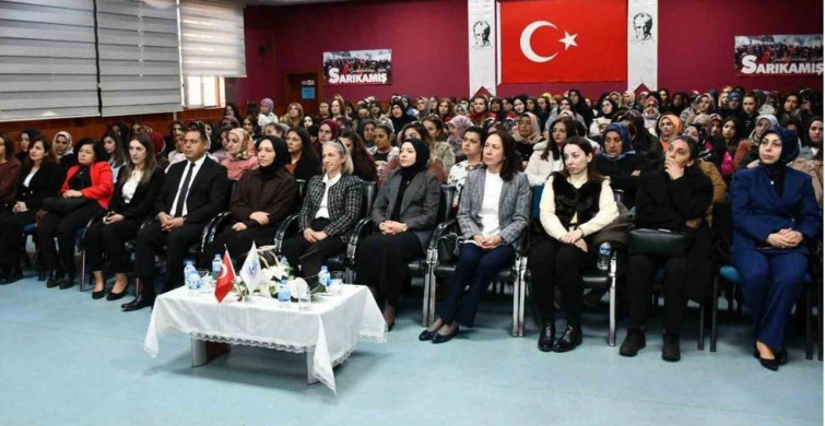 Kars’ta Koruyucu Aile Hizmetine Farkındalık Toplantısı Düzenlendi