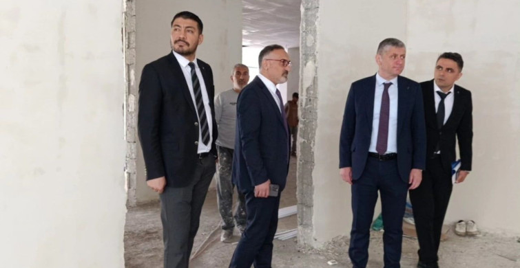Kars'ta Kütüphane Yatırımları İncelendi