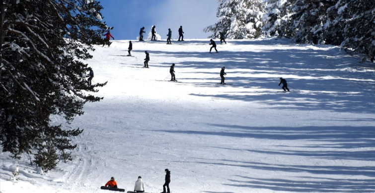 Kars'ta Mart Ayında Kayak Keyfi