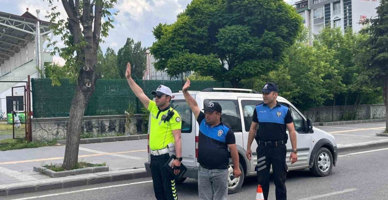 Kars’ta özel gereksinimli gencin polislik hayali gerçek oldu