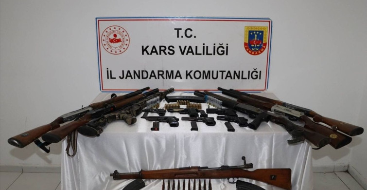 Kars'ta Ruhsatsız Silah Operasyonu: 11 Gözaltı Kars'ta Ruhsatsız Silah Operasyonu: 11 Gözaltı