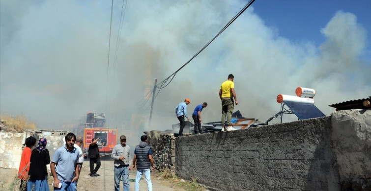 Kars'ta Yangın Felaketi: İki Ev ve İki Samanlık Yandı
