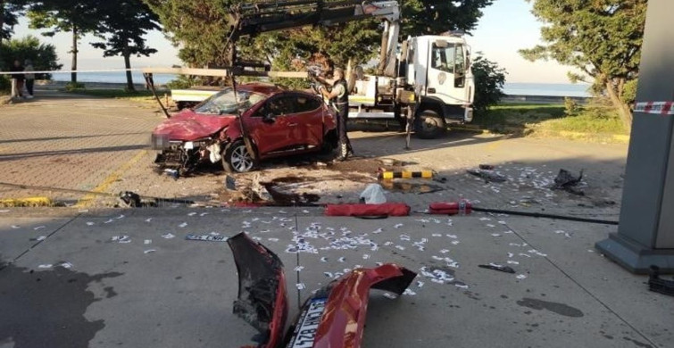 Kartal'da kontrolden çıkan araç takla attı: 1 yaralı