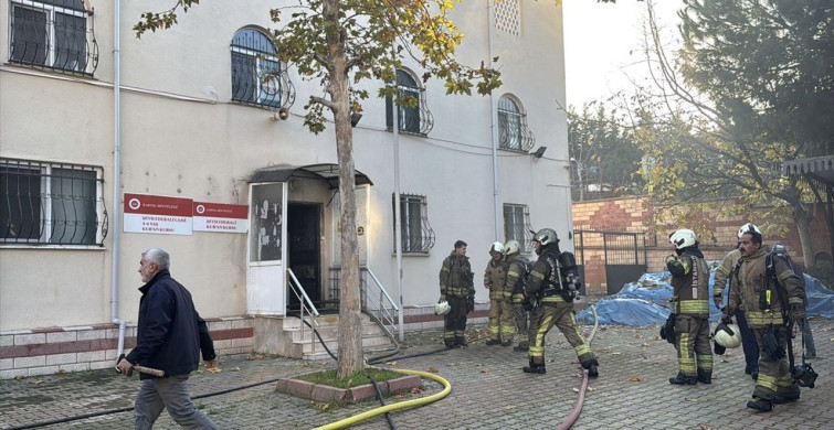 Kartal'daki Kur'an Kursunda Yangın Kontrol Altına Alındı