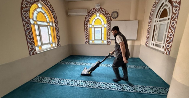 Kartepe'de Camiler Kurban Bayramı İçin Hazırlanıyor
