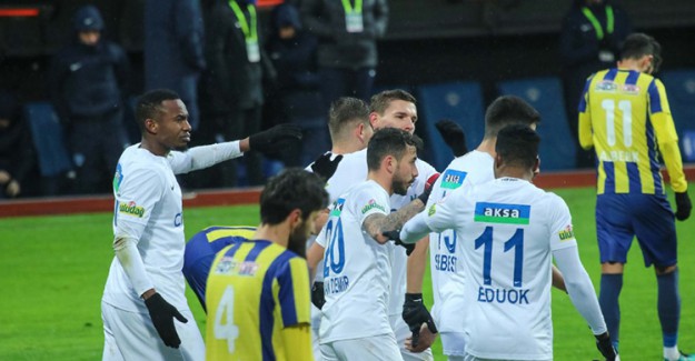 Kasımpaşa Farklı Kazandı