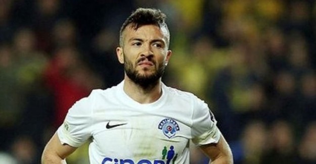 Kasımpaşa Özgür Çek İle Yollarını Ayırdı