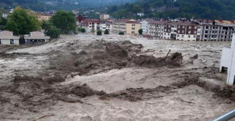 Kastamonu Belediye Başkanı sel bölgesindeki yaşanan son durum hakkında açıklamada bulundu!