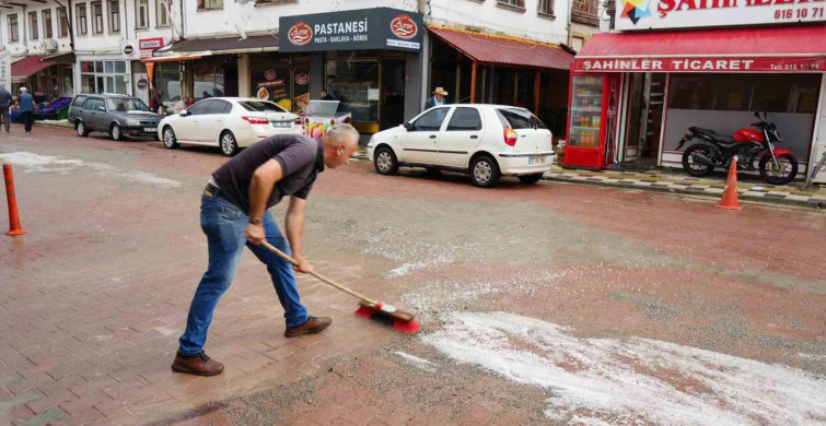 Kastamonu Daday'da Dolu Yağışı Hayatı Etkiledi